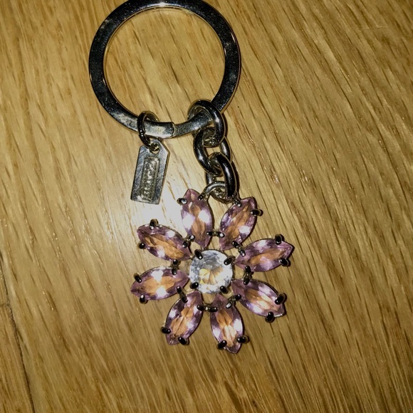 Coach crystal flower key ring - Picture 2 of 2